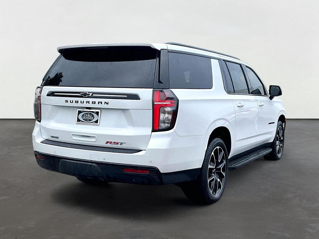 2023 Chevrolet Suburban 4WD RST