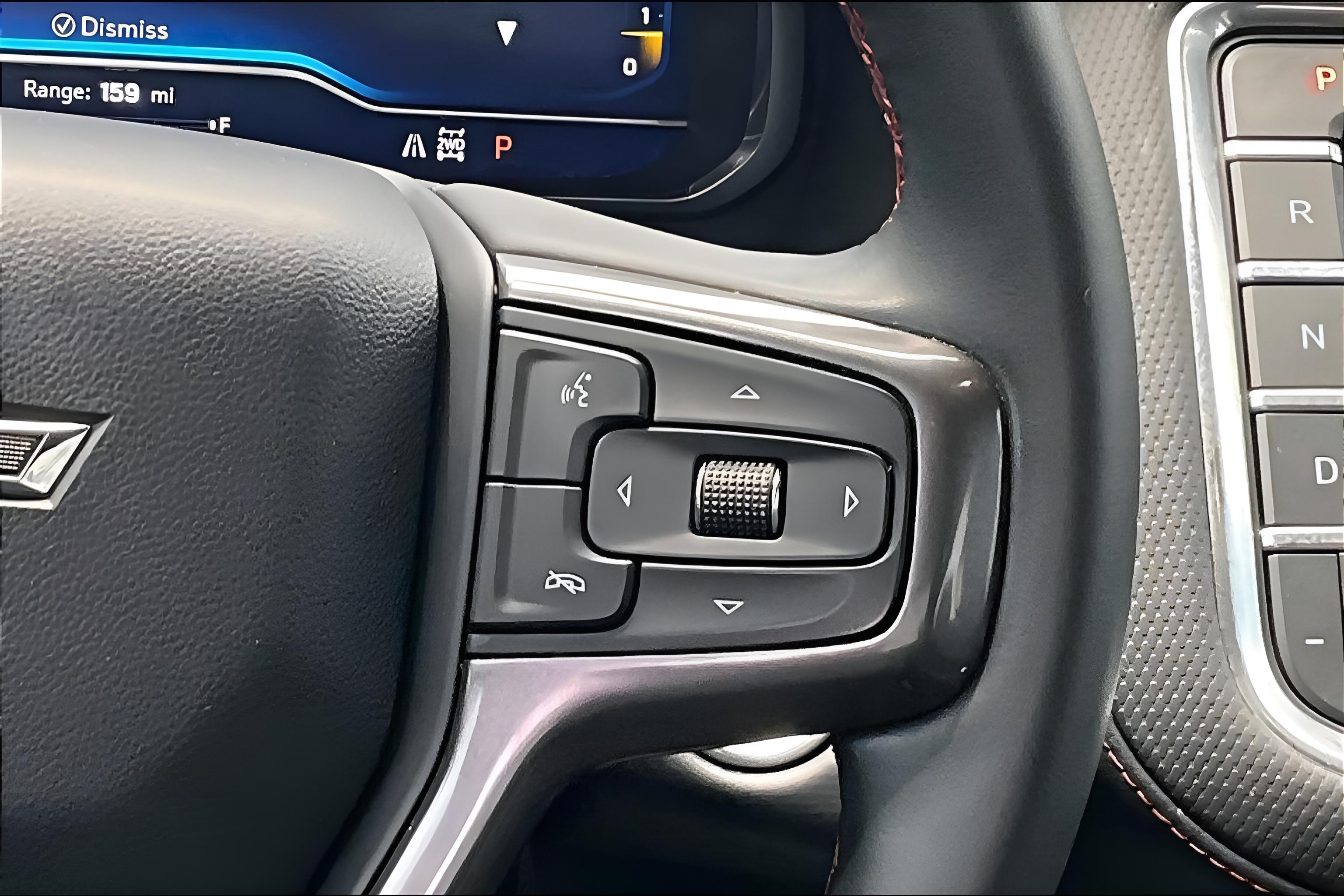 2023 Chevrolet Suburban 4WD RST
