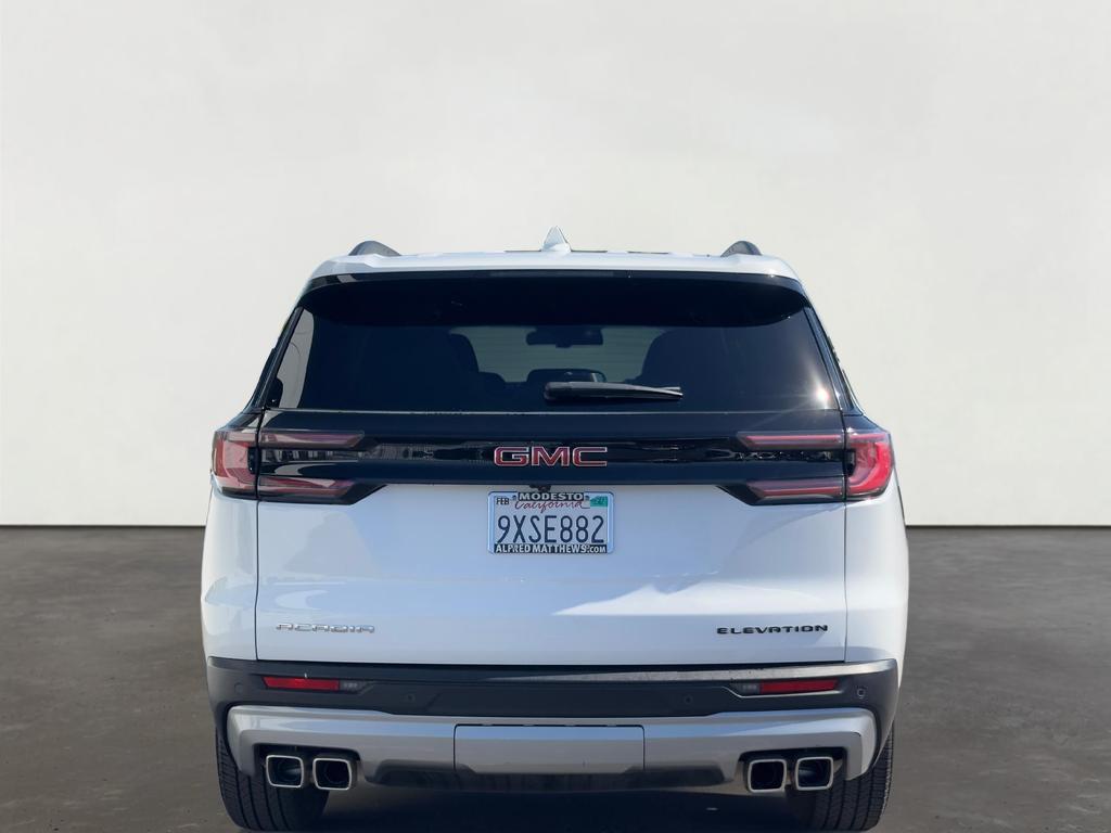 2025 GMC Acadia Elevation