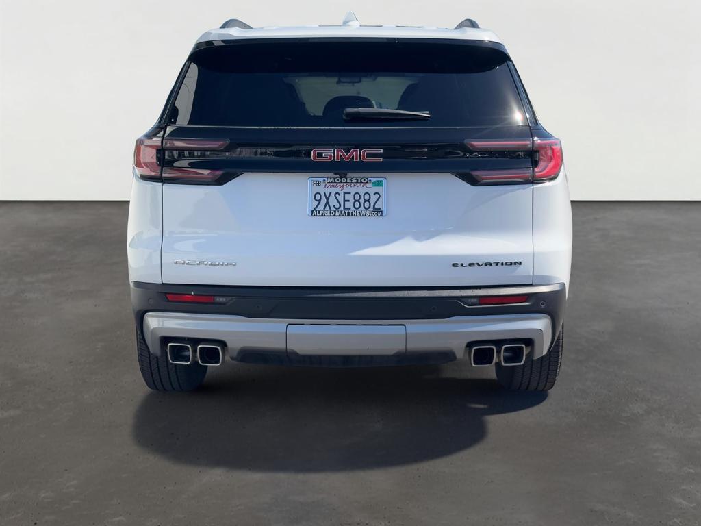 2025 GMC Acadia Elevation