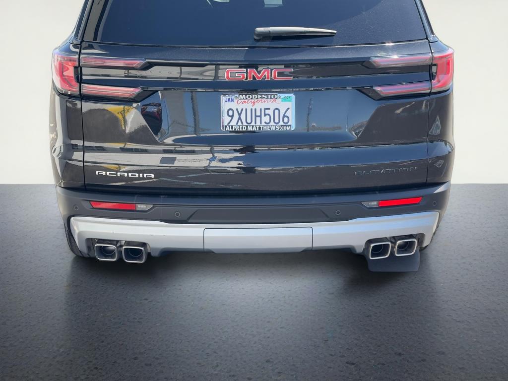 2025 GMC Acadia Elevation