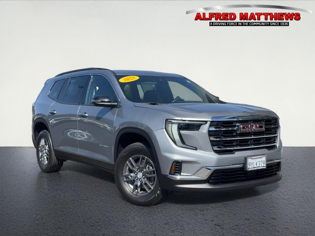 2025 GMC Acadia Elevation AWD's photo
