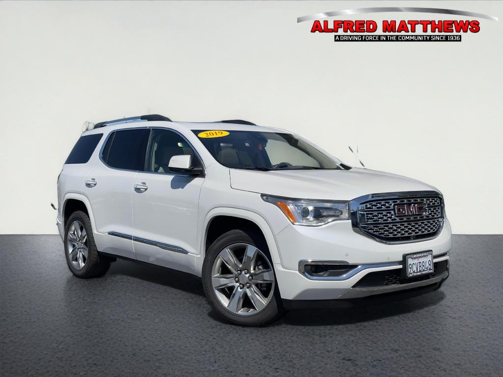 2019 GMC Acadia Denali AWD's photo