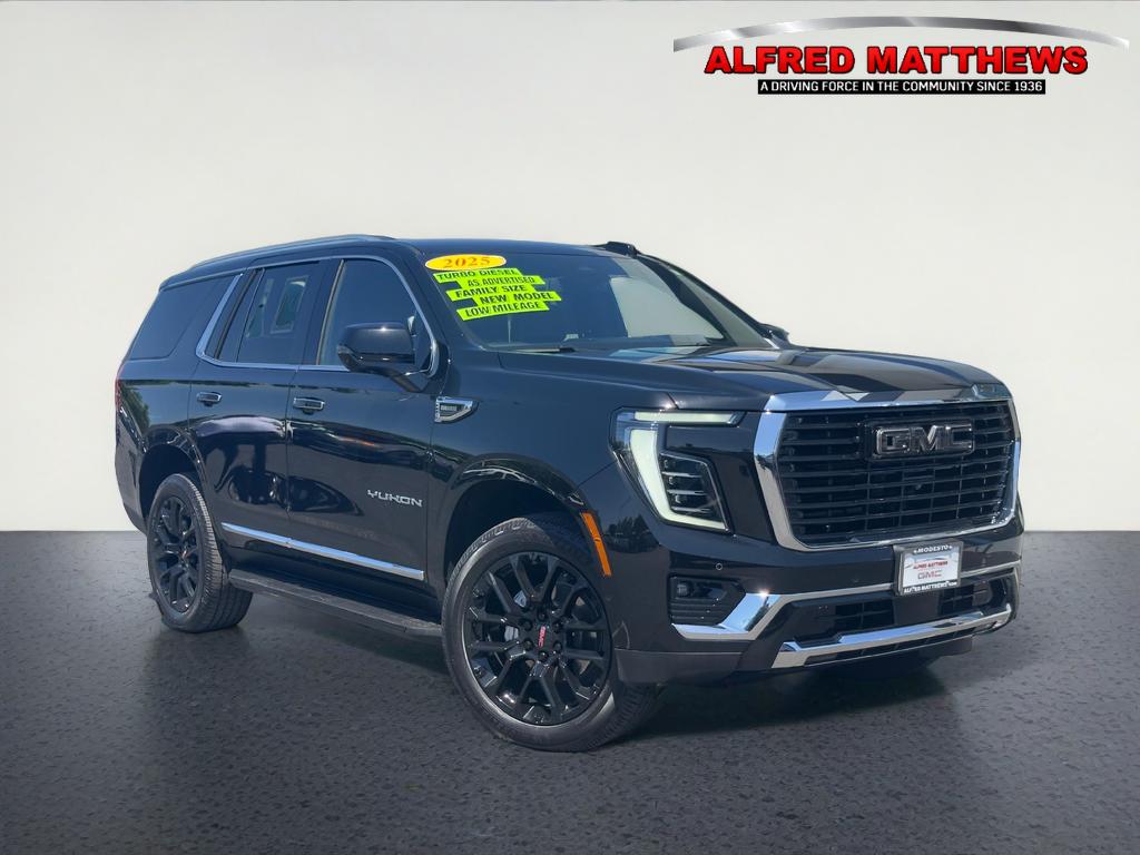 2025 GMC Yukon Elevation