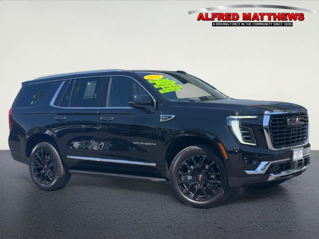 2025 GMC Yukon Elevation