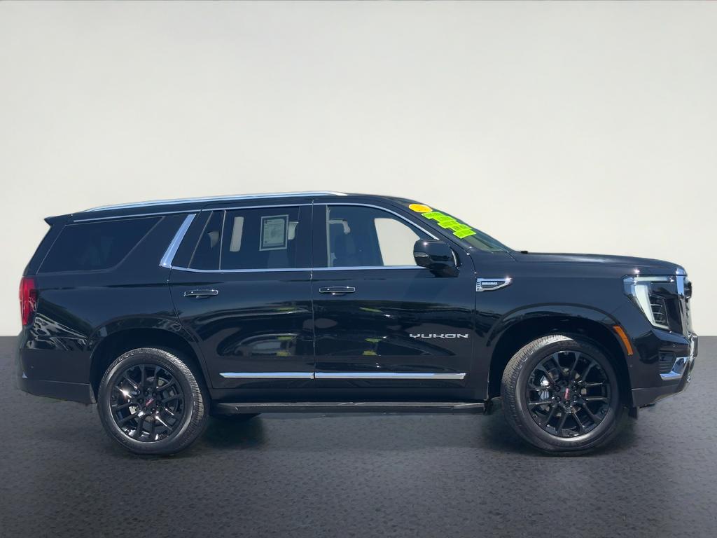 2025 GMC Yukon Elevation