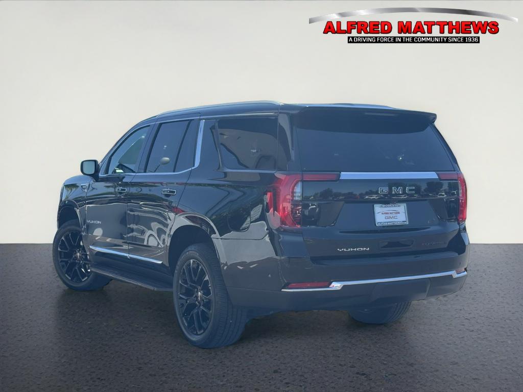 2025 GMC Yukon Elevation