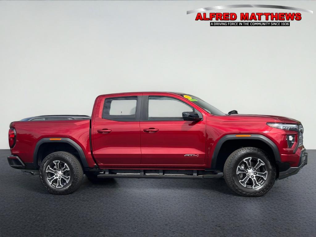 2023 GMC Canyon 4WD AT4