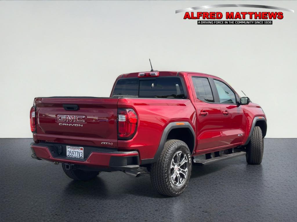 2023 GMC Canyon 4WD AT4