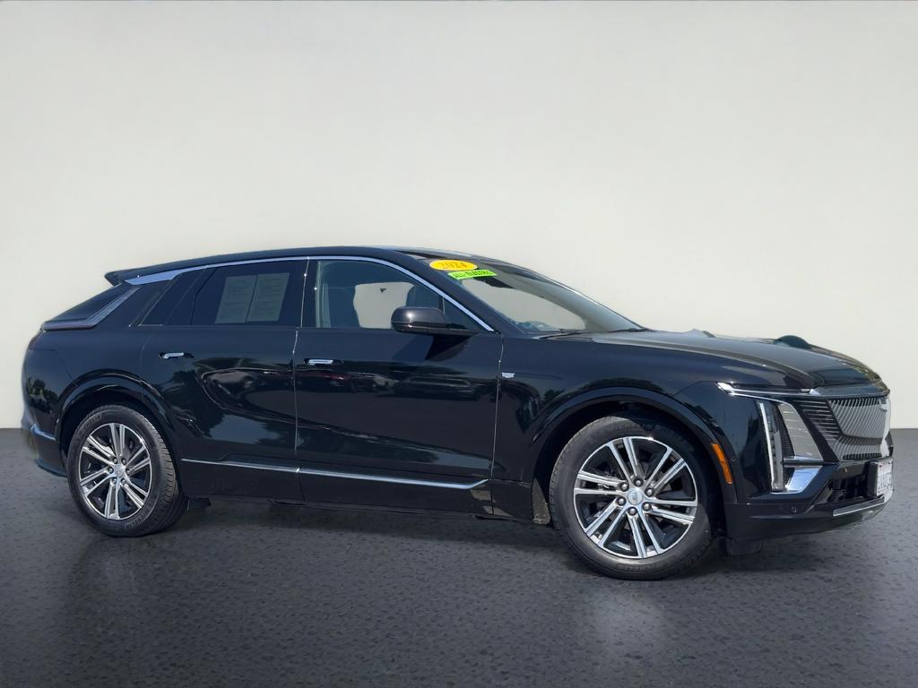 2024 Cadillac LYRIQ Luxury 1