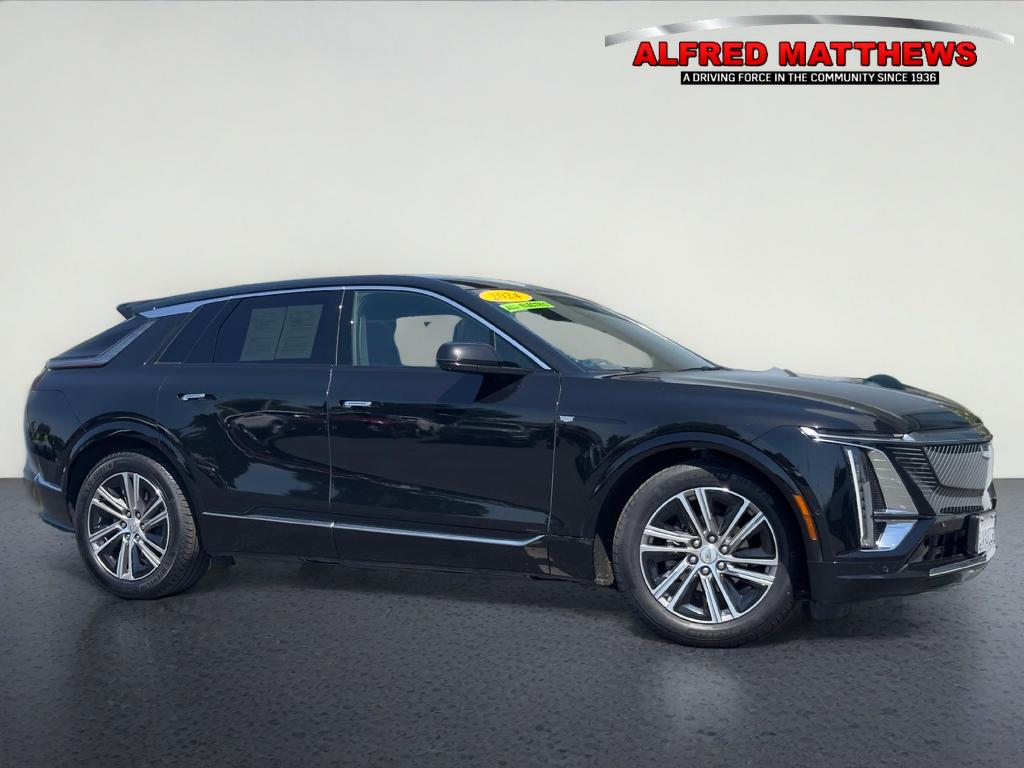 2024 Cadillac LYRIQ Luxury 1