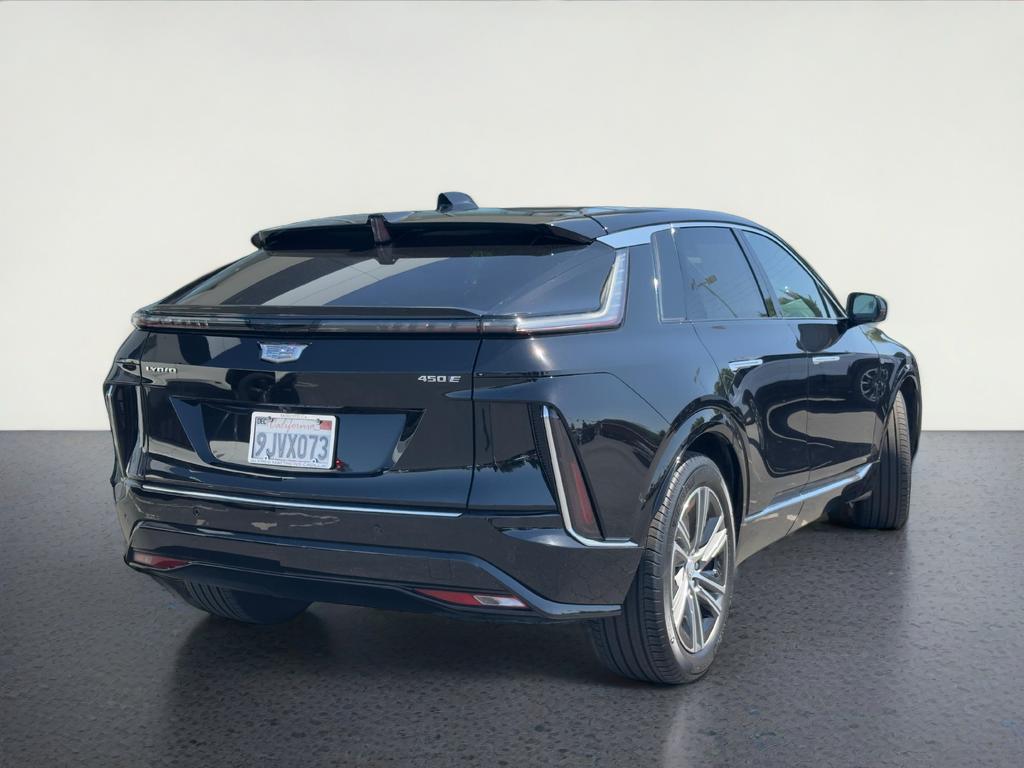 2024 Cadillac LYRIQ Luxury 1