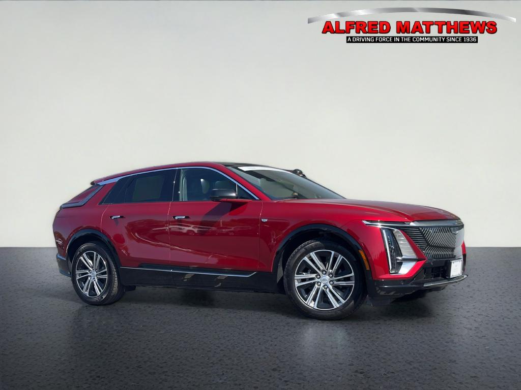 2024 Cadillac LYRIQ Luxury 1
