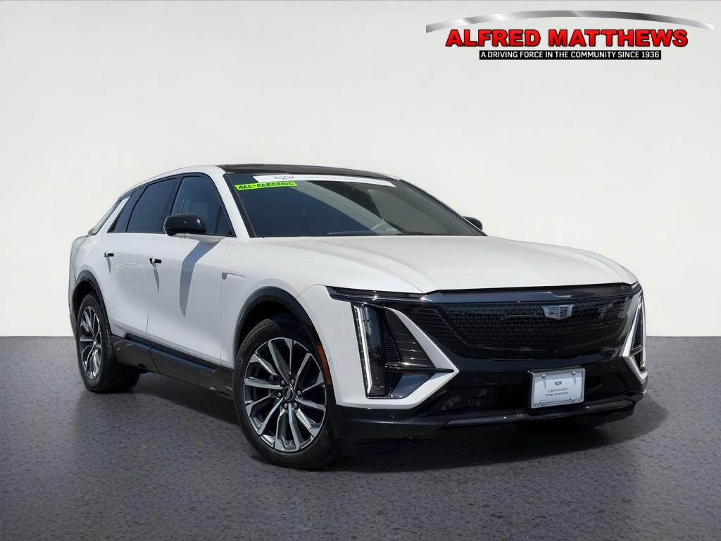 2024 Cadillac LYRIQ Sport 2