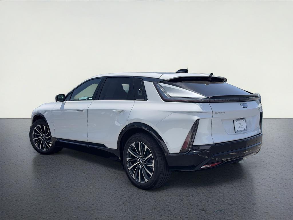 2024 Cadillac LYRIQ Sport 2