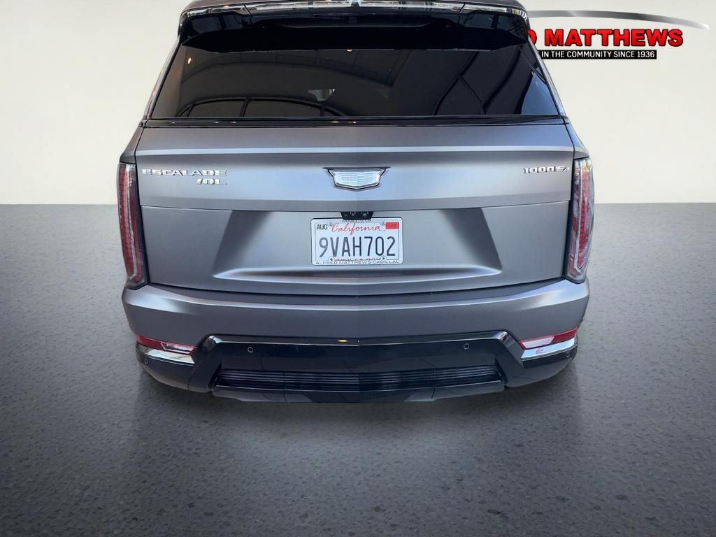 2026 Cadillac ESCALADE IQL Sport