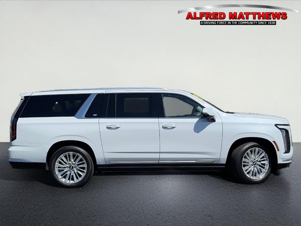 2026 Cadillac Escalade ESV Luxury