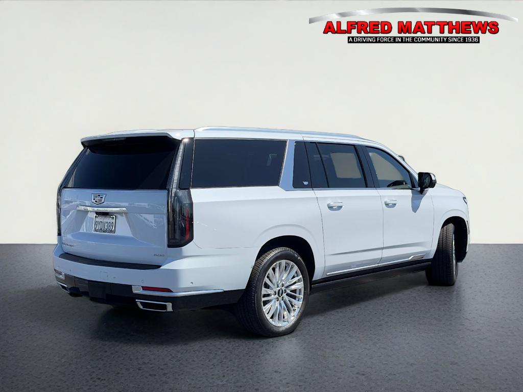 2026 Cadillac Escalade ESV Luxury