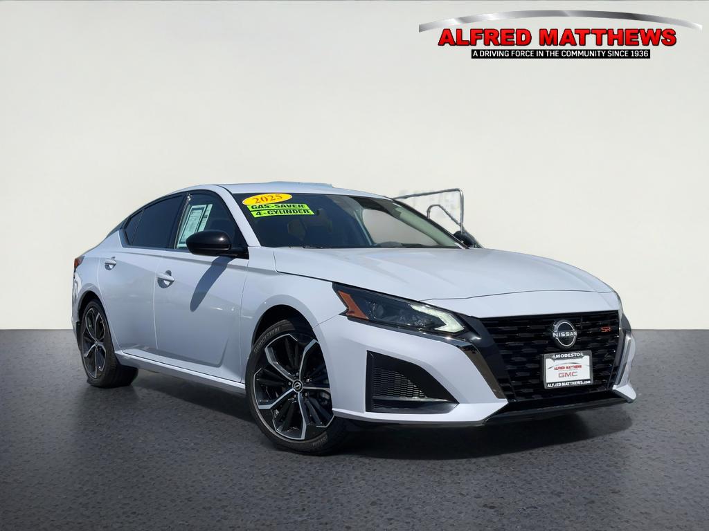2025 Nissan Altima Base