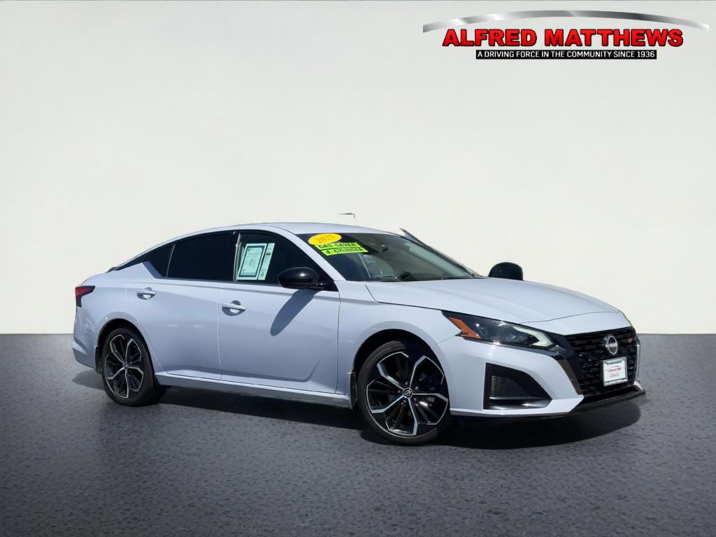 2025 Nissan Altima Base