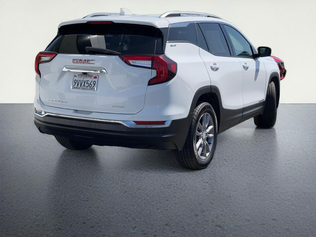 2024 GMC Terrain SLT