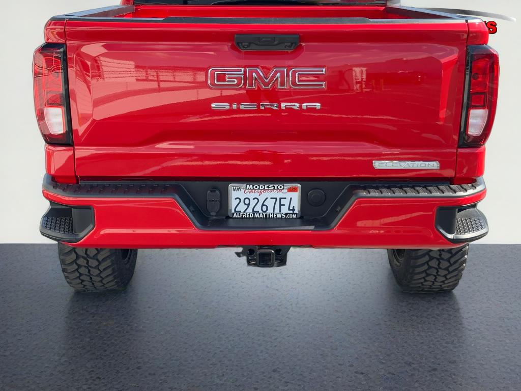 2025 GMC Sierra 1500 Elevation