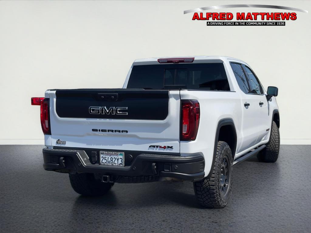 2024 GMC Sierra 1500 AT4X