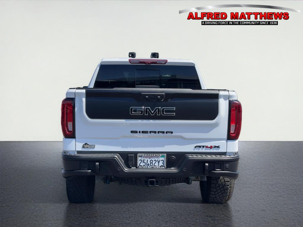 2024 GMC Sierra 1500 AT4X