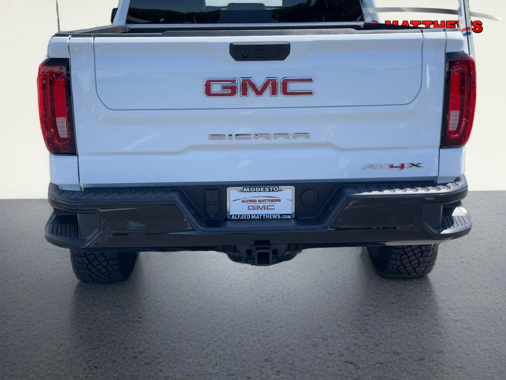 2026 GMC Sierra 1500 AT4X - Photo 6