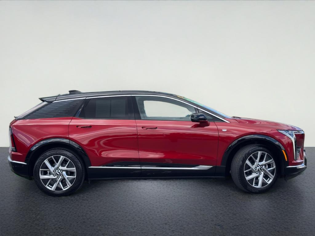 2026 Cadillac OPTIQ Luxury