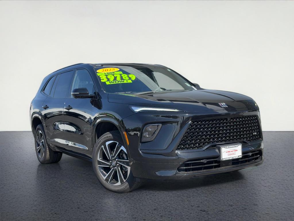 2025 Buick Enclave Sport Touring's photo
