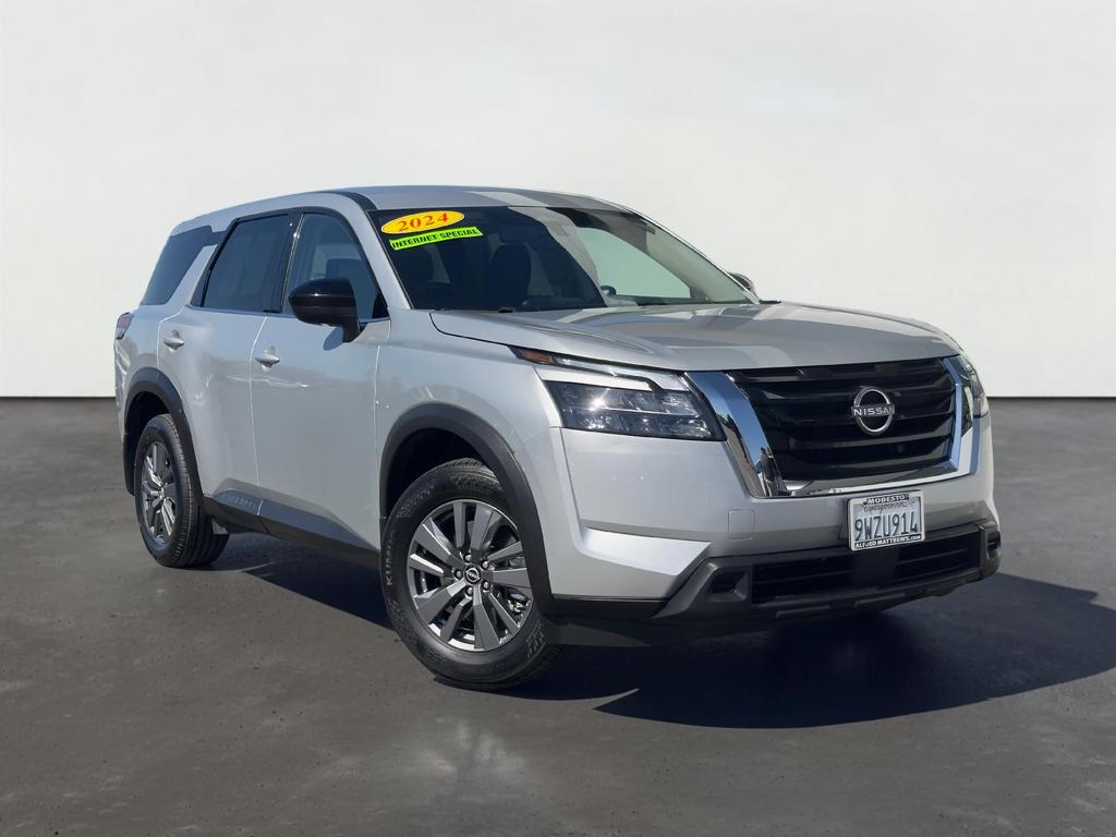 2024 Nissan Pathfinder S