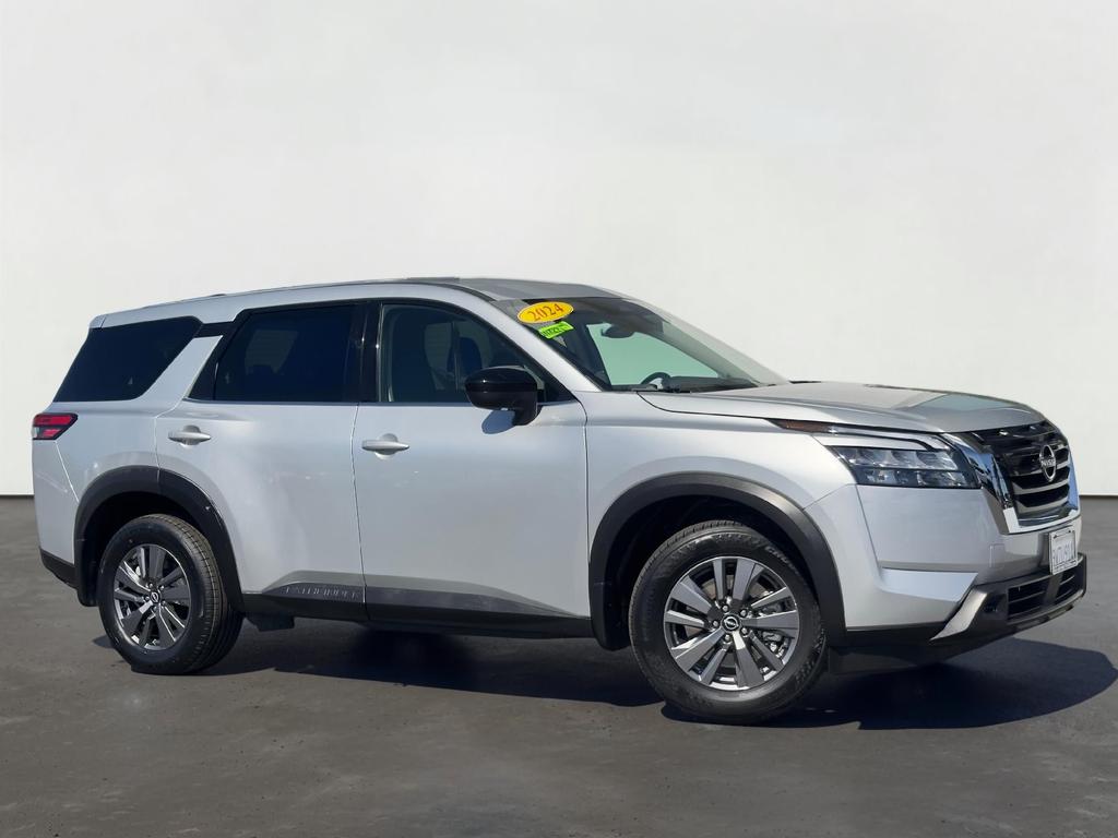 2024 Nissan Pathfinder S