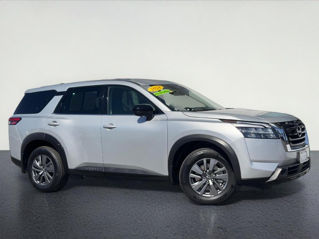 2024 Nissan Pathfinder S