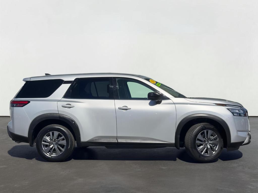 2024 Nissan Pathfinder S