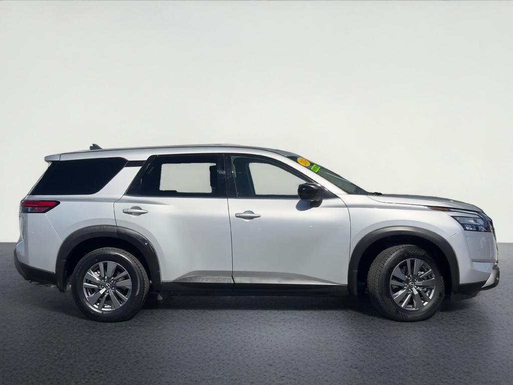 2024 Nissan Pathfinder S