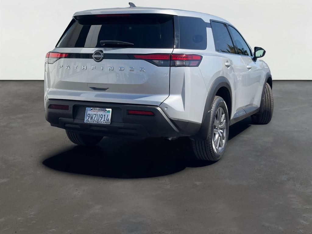 2024 Nissan Pathfinder S