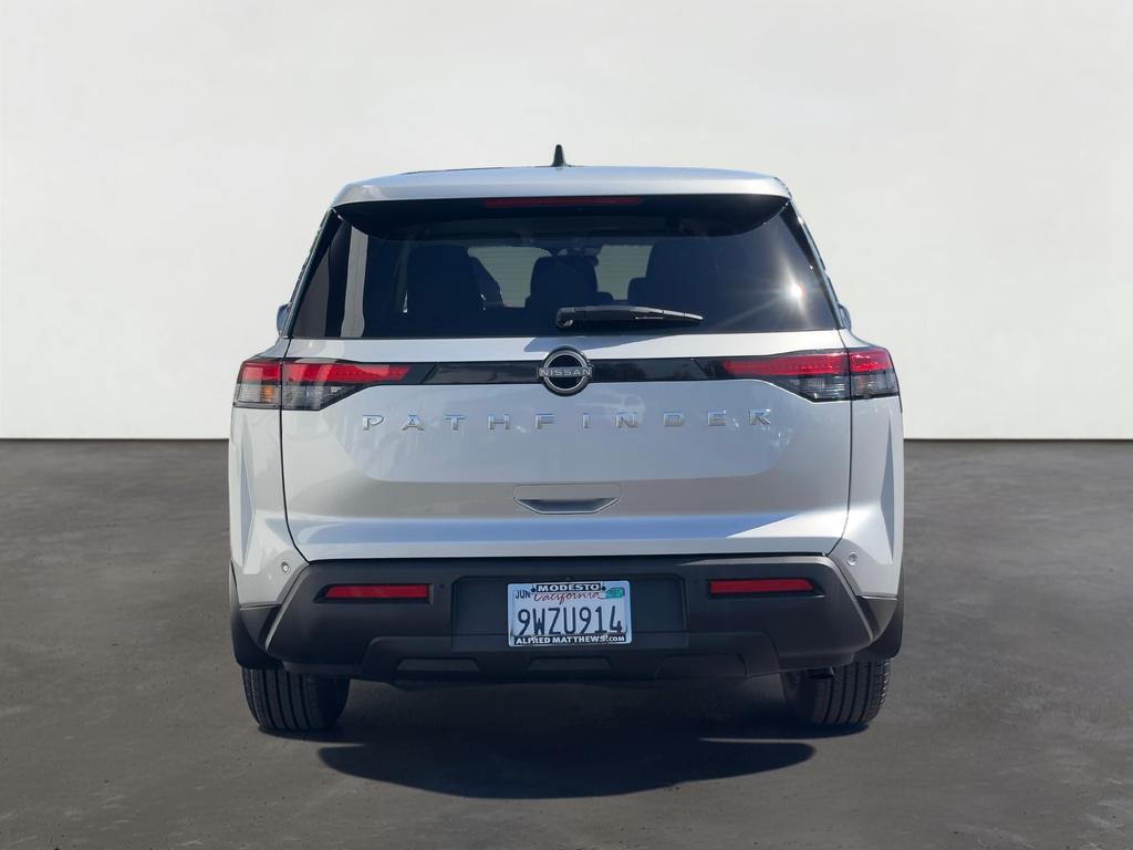 2024 Nissan Pathfinder S
