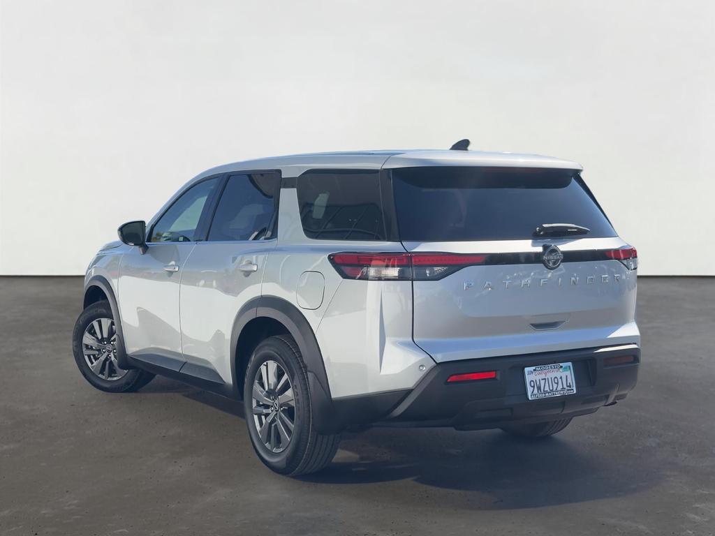 2024 Nissan Pathfinder S