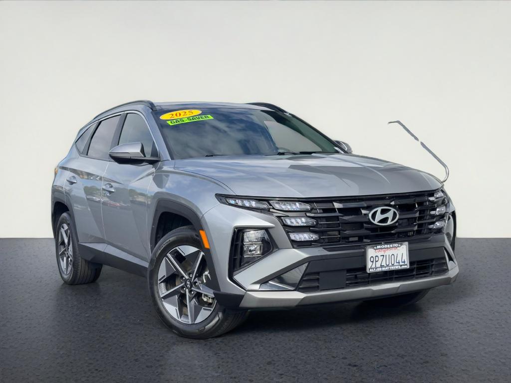 2025 Hyundai Tucson Hybrid Base