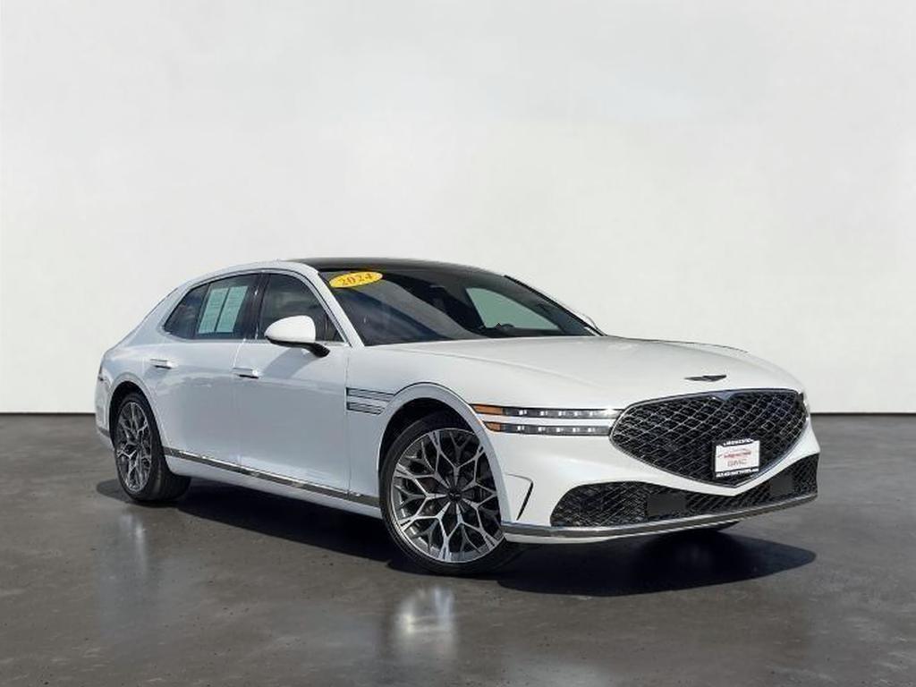 2024 Genesis G90 e-SC