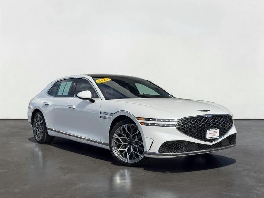 2024 Genesis G90 e-SC