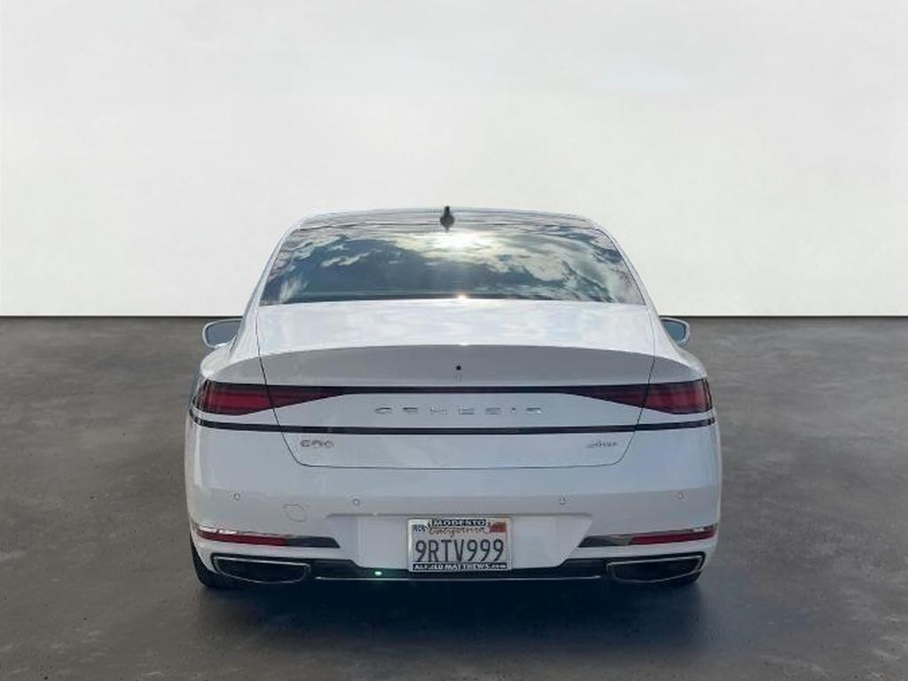 2024 Genesis G90 e-SC