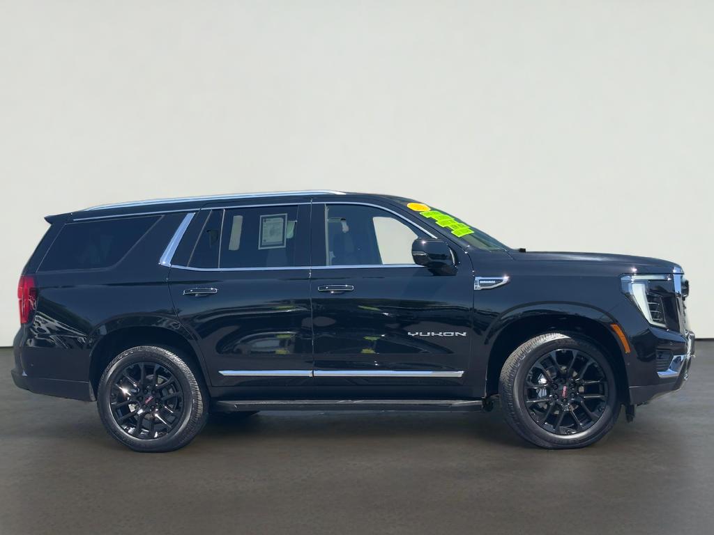 2025 GMC Yukon Elevation