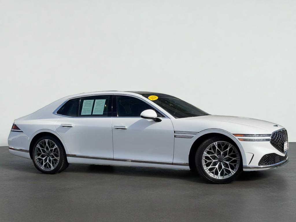 2024 Genesis G90 e-SC