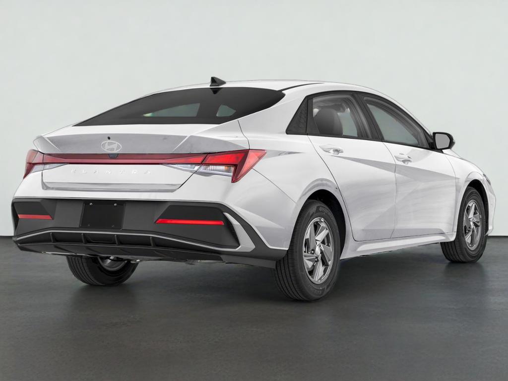 2026 Hyundai ELANTRA SE Sedan