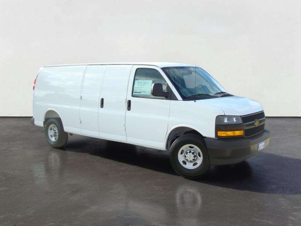2026 Chevrolet Express Cargo WT