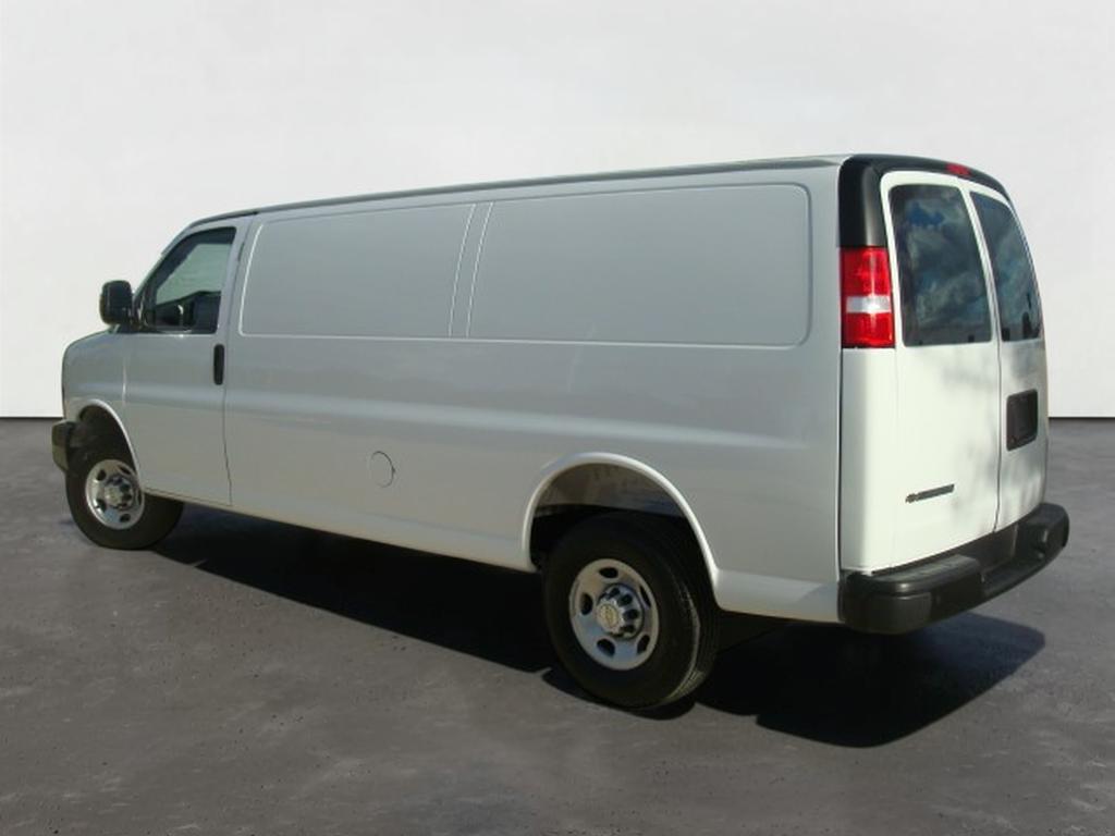 2026 Chevrolet Express Cargo WT