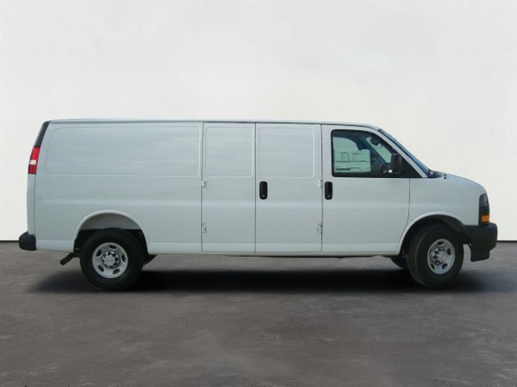2026 Chevrolet Express Cargo WT