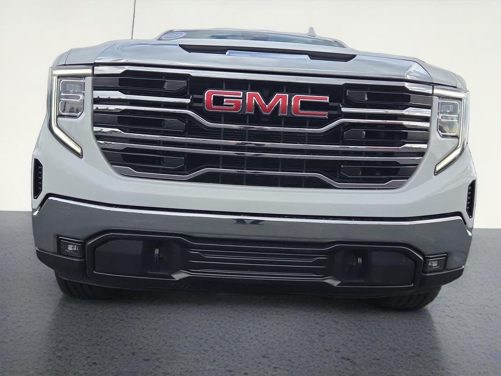2024 GMC Sierra 1500 SLT - Photo 18